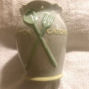 Vintage 1979 kitchen vase